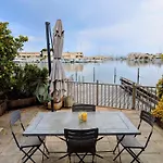 Appartement Hébergements Lyael - Marina Lumineuse Avec Ponton Privé à Port Camargue *