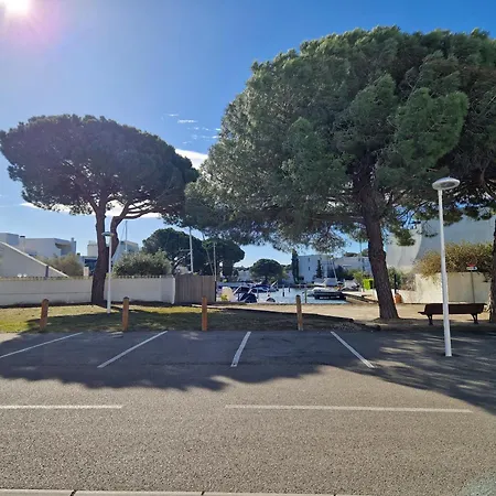 Hébergements Lyael - Marina Lumineuse Avec Ponton Privé à Port Camargue Appartement *