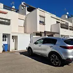 Apartament Hebergements Lyael - Marina Lumineuse Avec Ponton Prive A Port Camargue Le Grau-du-Roi