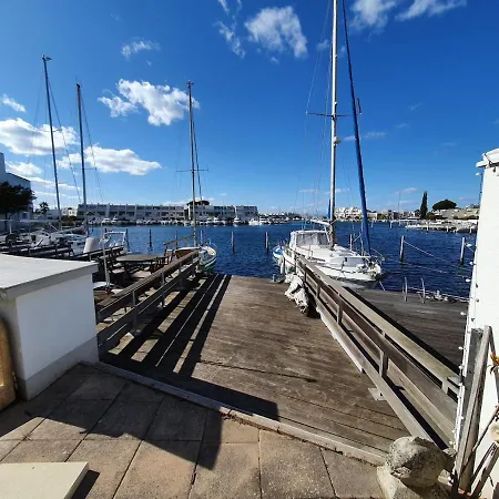 Hebergements Lyael - Marina Lumineuse Avec Ponton Prive A Port Camargue Apartmán Le Grau-du-Roi