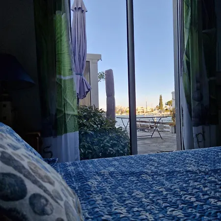 Apartmán Hebergements Lyael - Marina Lumineuse Avec Ponton Prive A Port Camargue Le Grau-du-Roi